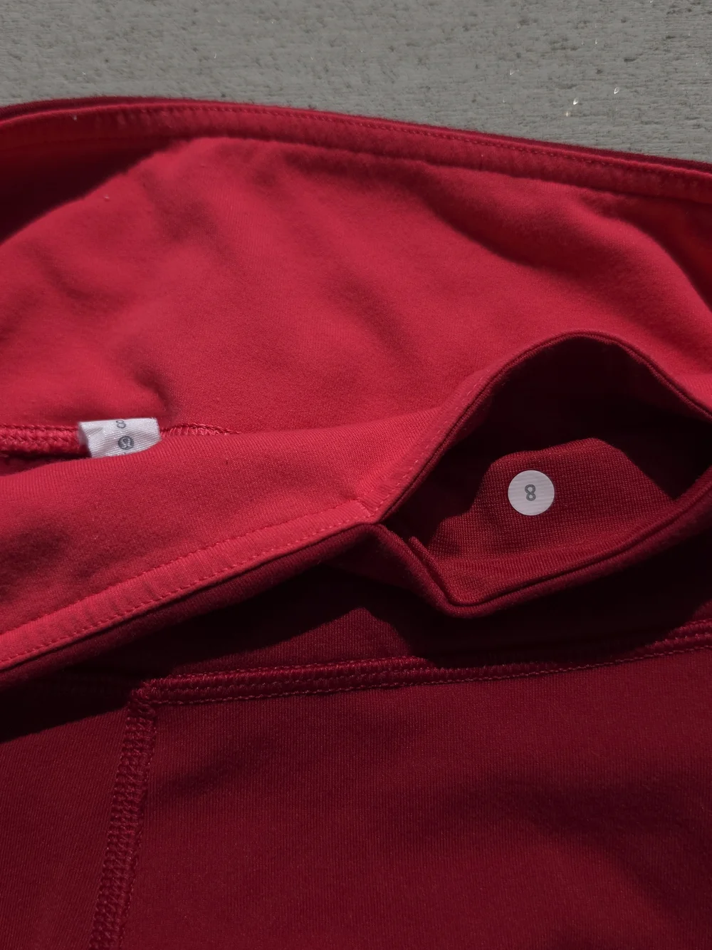 Lululemon Athletica Women’s Size 8 Maroon Red Pull On Capri Cropped Leggings